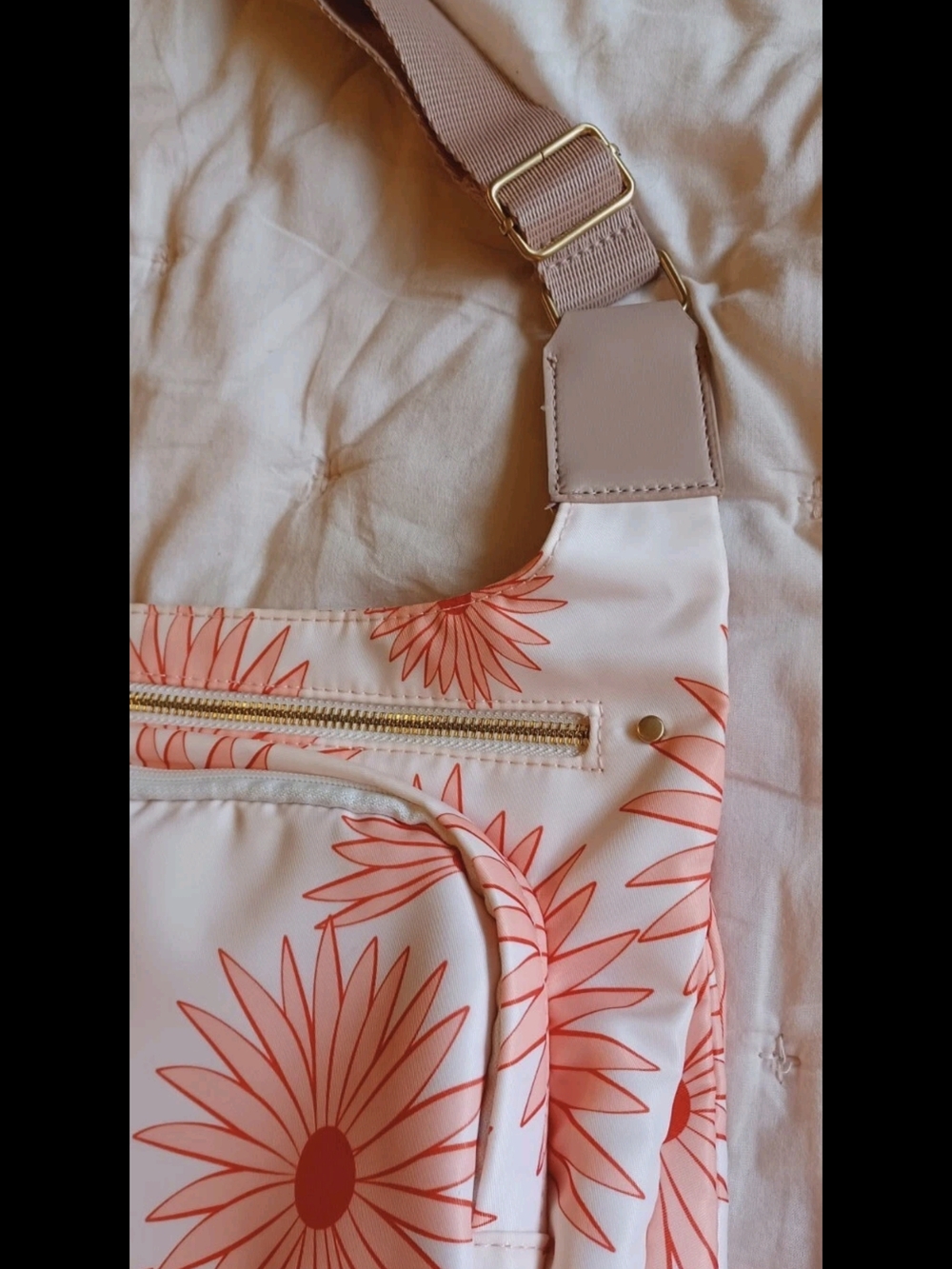 Super cute nylon peach, pink, cream, beige floral convertible messenger Purse - Picture 6 of 8